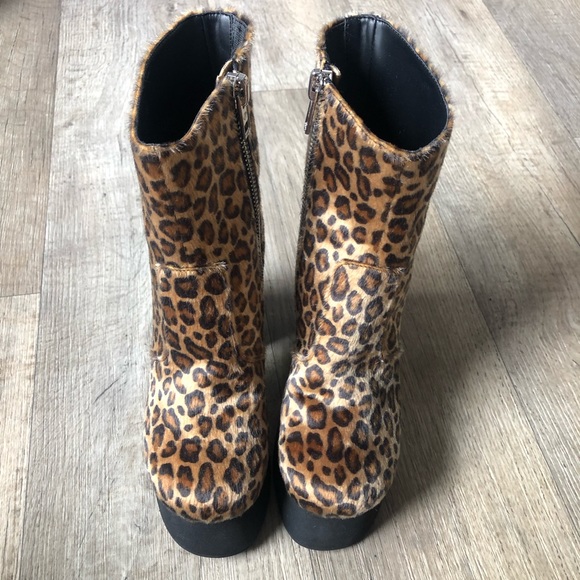 Leopard Platforms - Picture 2 of 3